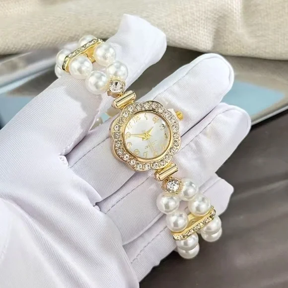 Women’s 18k gold color Stainless steel Panther’s watch Pearl and diamond - Picture 10 of 10